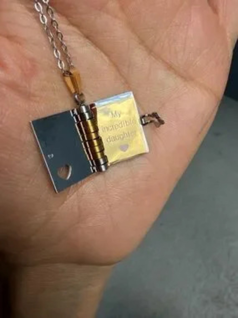 Beautiful gift for daughter Message gift From mom to daughter